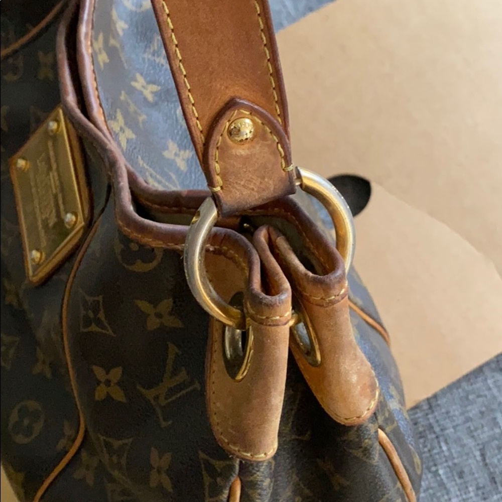 Louis Vuitton “Totally GM Damien Azur bag” - Picture 3 of 11
